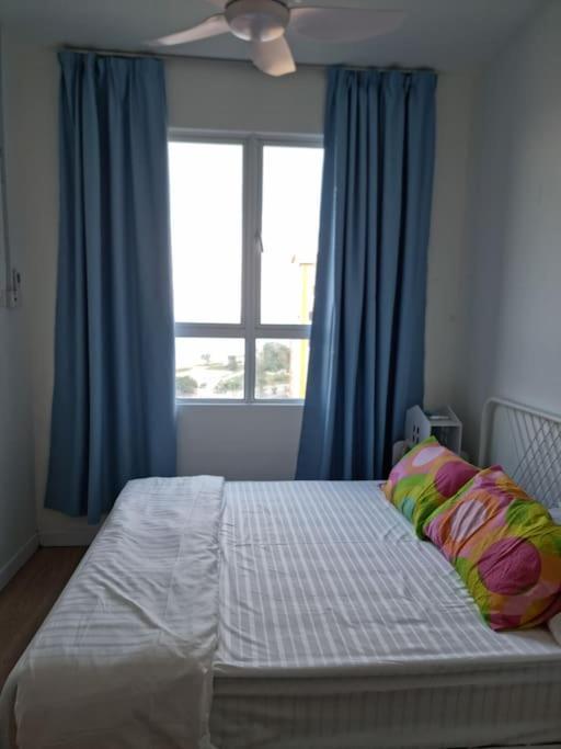The Cotton Bleu Homestay Kuala Terengganu Bagian luar foto