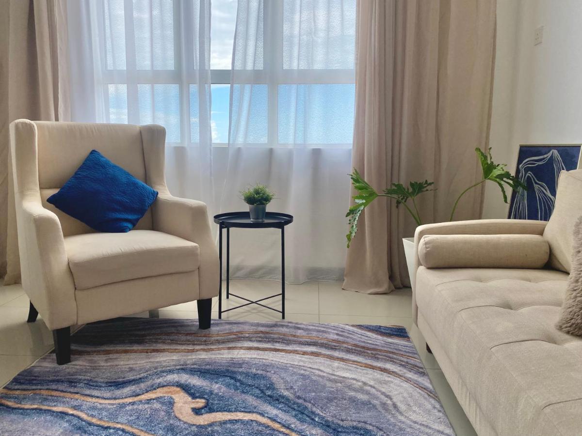 The Cotton Bleu Homestay Kuala Terengganu Bagian luar foto
